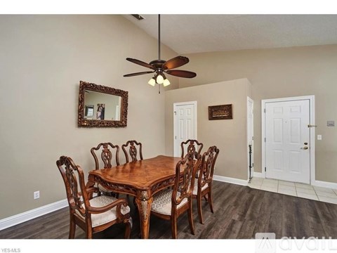 3800 Rosemont Boulevard 2 Beds Apartment for Rent