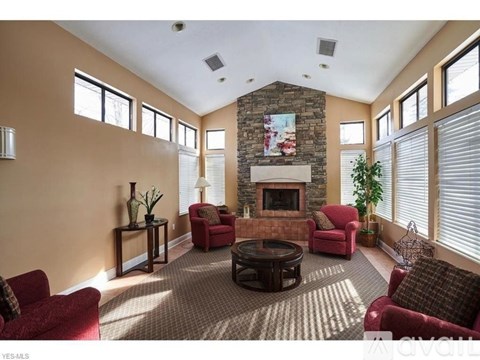 3800 Rosemont Boulevard 2 Beds Apartment for Rent