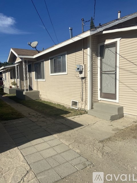 1018 S Fetterly Ave 2 Beds Apartment for Rent
