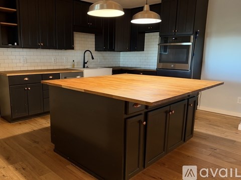 7800 Back Acres Road 3 Beds Apartment for Rent