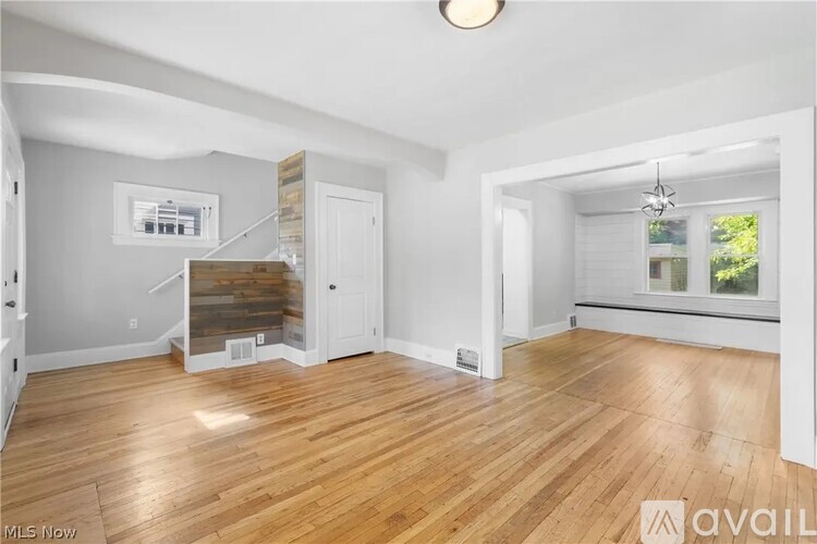 3005 Colburn Ave 3 Beds Single Family Home for Rent - Photo gallery 4