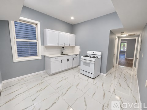 794 Bergen St 3 Beds Apartment for Rent