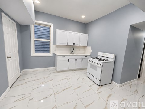 794 Bergen St 3 Beds Apartment for Rent