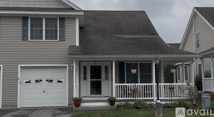 615 Nashua Rd 2 Beds Townhouse for Rent - Photo gallery 1