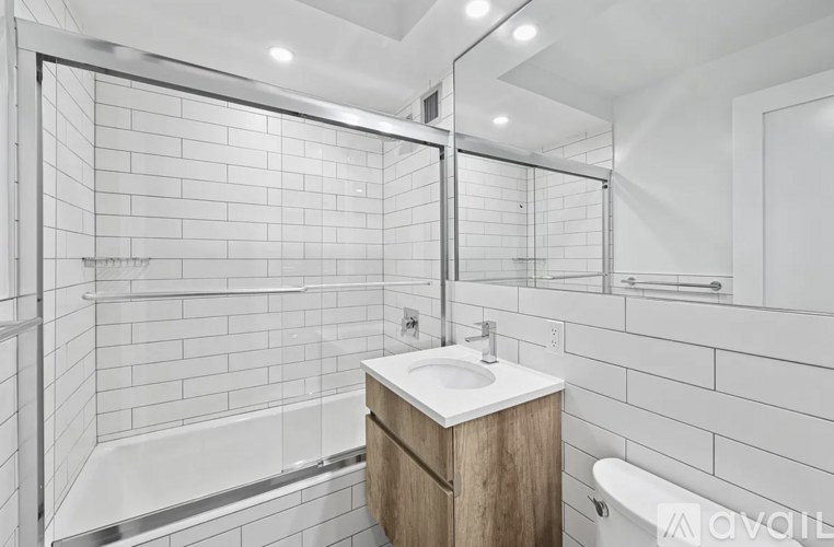 337 W 55th St 4 Beds Apartment for Rent - Photo gallery 5
