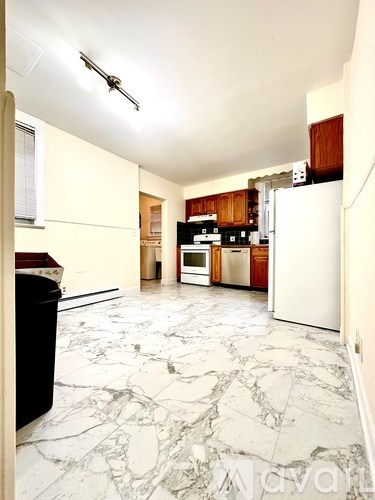 50 Western Avenue 2 Beds Apartment for Rent