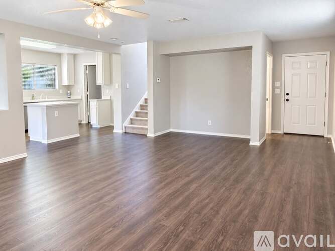 5542 Spring Day 3 Beds Single Family Home for Rent - Photo gallery 5