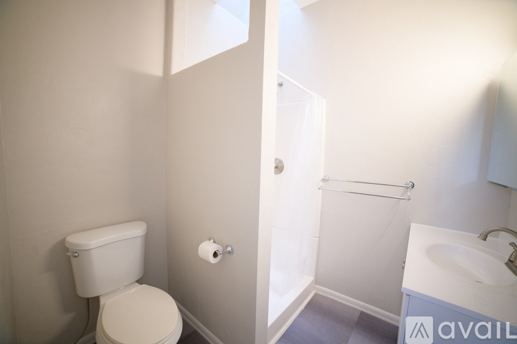 112 12th St N 2 Beds Apartment for Rent - Photo gallery 4
