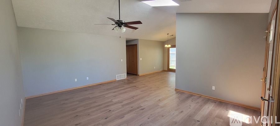1502 Martin Ave 2 Beds Townhouse for Rent - Photo gallery 2