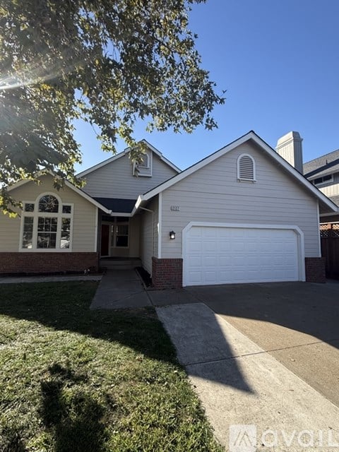 2127 Bock St 3 Beds Apartment for Rent