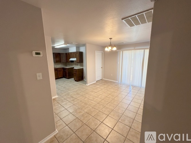 521 Mercado Lane 3 Beds Single Family Home for Rent - Photo gallery 4