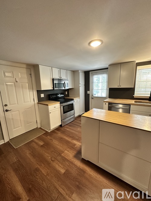 644 Lemont Drive 2 Beds Apartment for Rent - Photo gallery 1