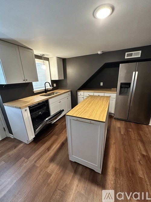 644 Lemont Drive 2 Beds Apartment for Rent - Photo gallery 2