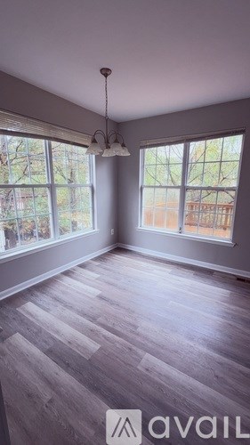 45516 Lakemont Square 3 Beds Apartment for Rent