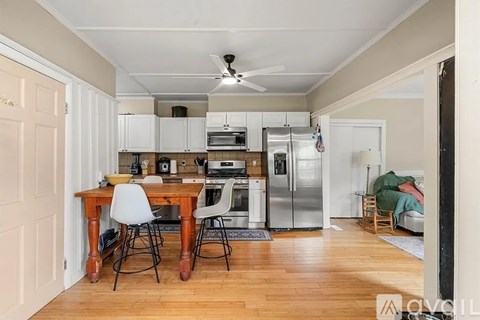 34 Maynard Ave 3 Beds Apartment for Rent