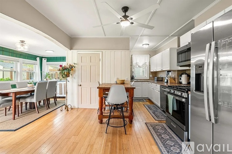 34 Maynard Ave 3 Beds Apartment for Rent - Photo gallery 5