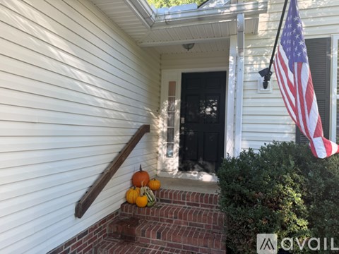 1406 Poplar Ridge Road 3 Beds Apartment for Rent
