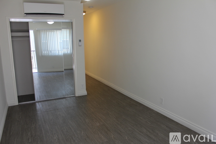 1136 N Ogden Dr Studio Apartment for Rent - Photo gallery 1