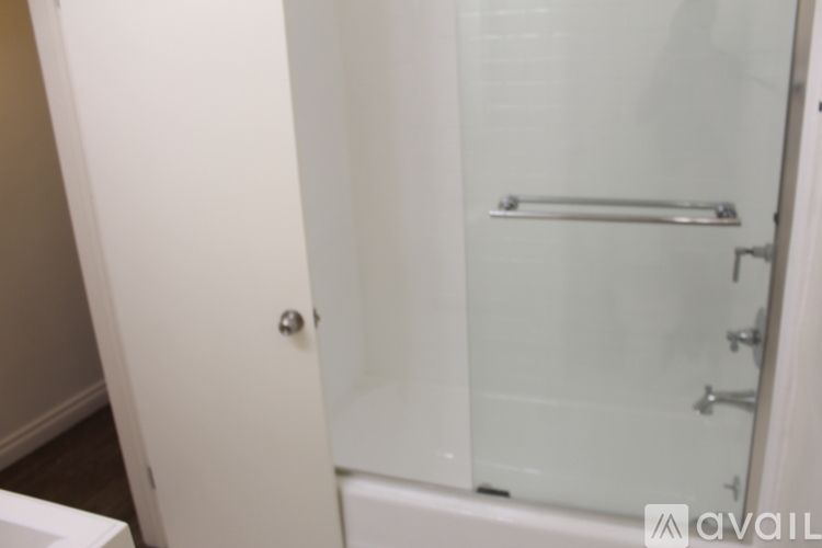 1136 N Ogden Dr Studio Apartment for Rent - Photo gallery 5