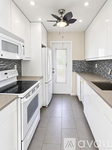 2200 Diana Drive 1 Condo for Rent - Photo gallery 2
