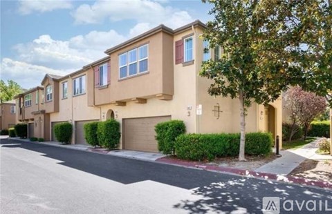 25104 Glasgow Drive 2 Beds Apartment for Rent