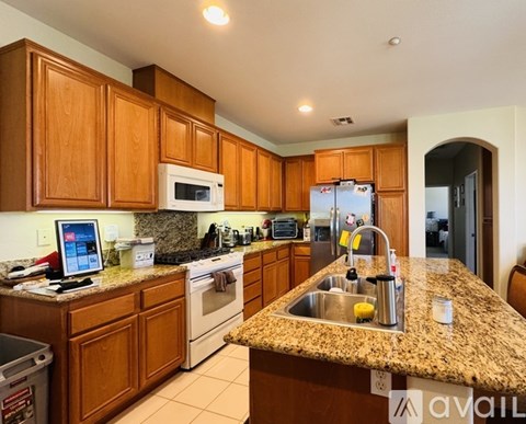 25104 Glasgow Drive 2 Beds Apartment for Rent