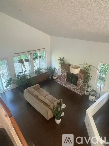 12304 Willow Hill Drive 4 Beds Single Family Home for Rent - Photo gallery 3
