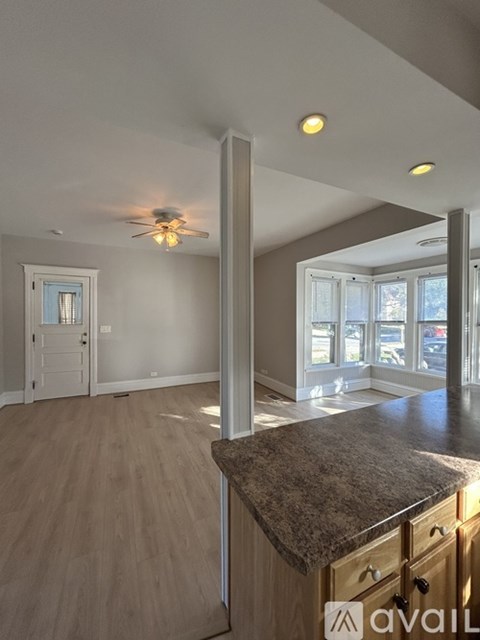 400 S Hough St 2 Beds Apartment for Rent