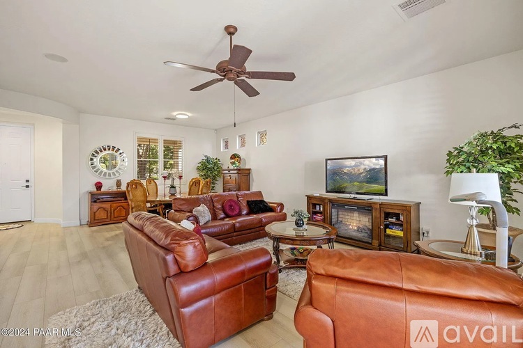 1857 North Thimble Lane 3 Beds Single Family Home for Rent - Photo gallery 2