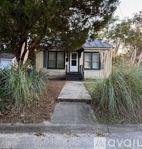 204 Harding St. 3 Beds Apartment for Rent