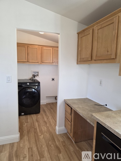 66 Rebie Way 2 Beds Single Family Home for Rent - Photo gallery 5