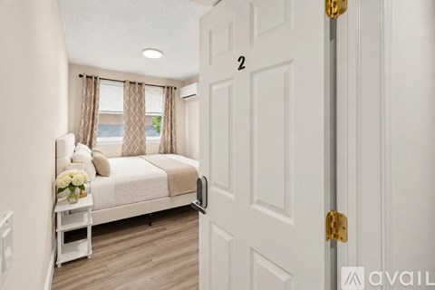 242 Franklin St 5 Beds Apartment for Rent