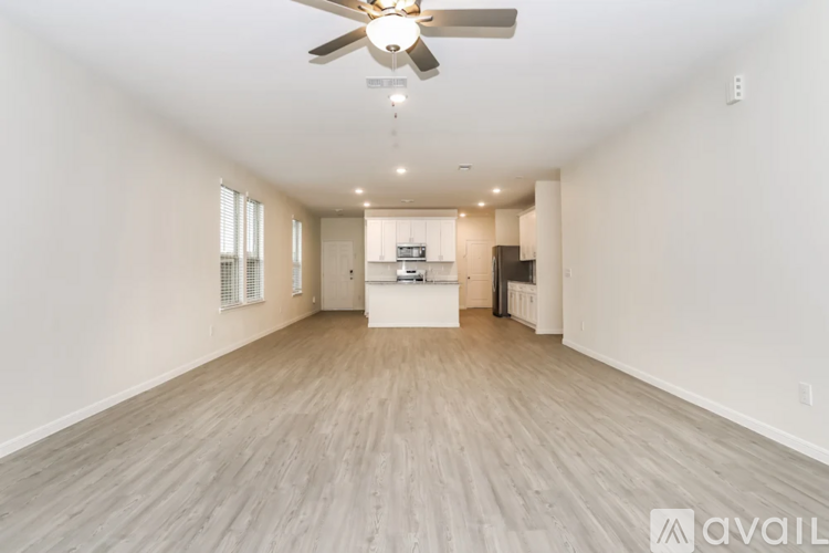 13477 Maltessa Dr 4 Beds Single Family Home for Rent - Photo gallery 3