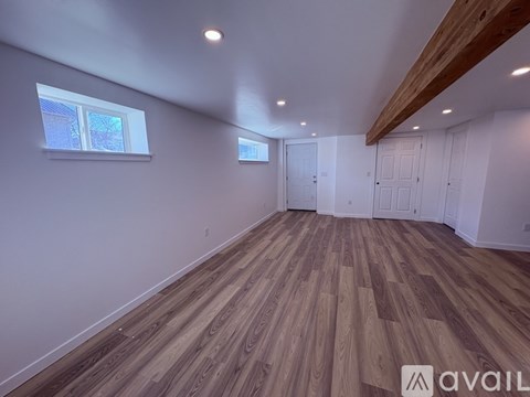 8 Chestnut St 2 Beds Apartment for Rent