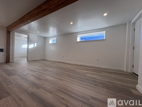 8 Chestnut St 2 Beds Apartment for Rent