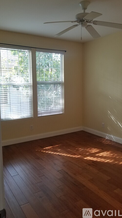 988 Holiday Ave 2 Beds Townhouse for Rent - Photo gallery 4
