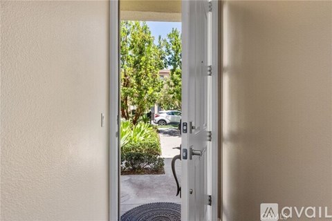 61 Origin 3 Beds Apartment for Rent