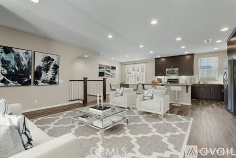 61 Origin 3 Beds Apartment for Rent