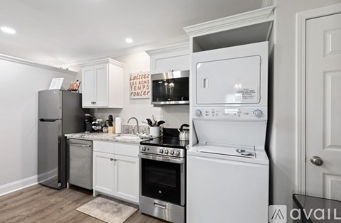527 St Joseph St 2 Beds Apartment for Rent
