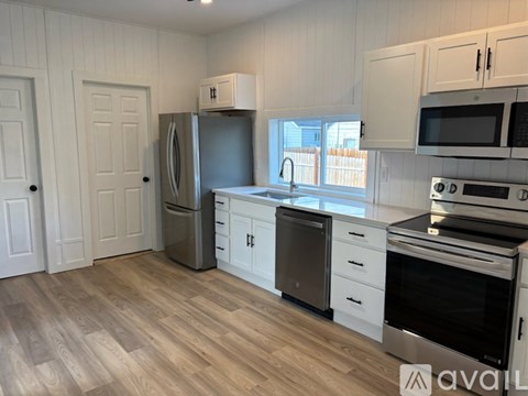 8 Chestnut St 2 Beds Apartment for Rent