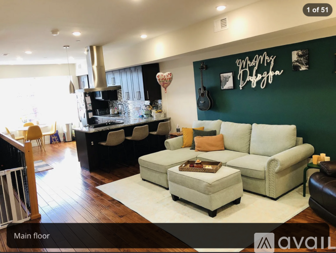 2015 South Hutchinson Street 3 Beds Apartment for Rent - Photo gallery 1