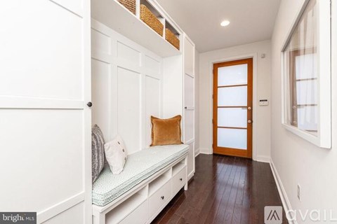 752 S Hicks St 4 Beds Apartment for Rent