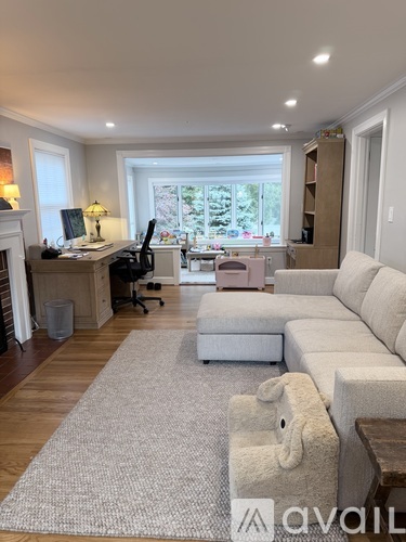 67 Berkshire Rd 3 Beds Single Family Home for Rent - Photo gallery 3