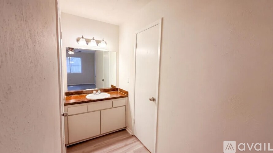 709 Baruna Cir 2 Beds Townhouse for Rent - Photo gallery 2