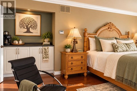 100 LAKE DRIVE N 3 Beds Apartment for Rent