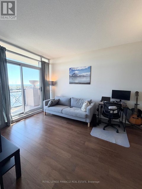 1006 - 2325 CENTRAL PARK DRIVE 1 Apartment for Rent