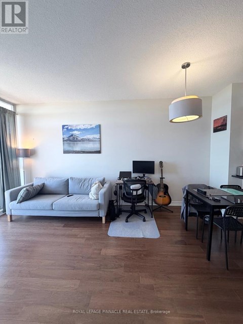 1006 - 2325 CENTRAL PARK DRIVE 1 Apartment for Rent