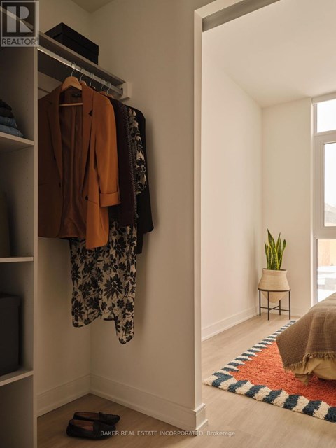 1123 - 65 TRINITY STREET 2 Beds Apartment for Rent