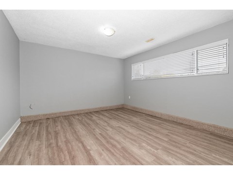 LOWER 46766 FIRST AVENUE, Chilliwack Proper East 1 Apartment for Rent