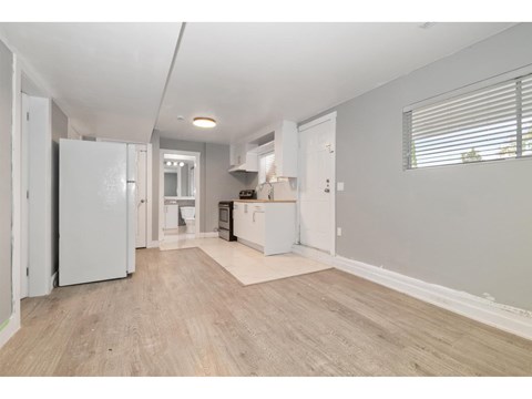 LOWER 46766 FIRST AVENUE, Chilliwack Proper East 1 Apartment for Rent